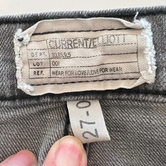 CURRENT/ELLIOT The Cropped Straight Jeans w/ Frayed Hem,‎ Grey, 27
